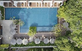 โรงแรมวู้ดแลนด์ สวีท เซอร์วิส เรสซิเดนซ์ (SHA Extra Plus)